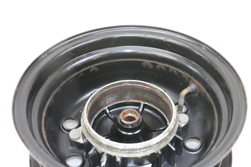 photo de LLANTA TRASERA YAMAHA BW'S NG NEXT GENERATION 50 (1996 - 2003) - Primer plano técnico