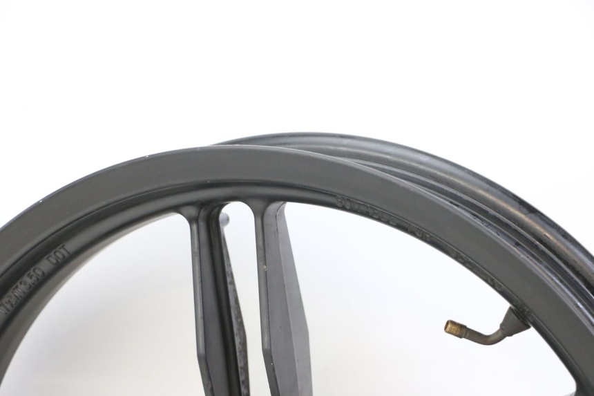 photo de LLANTA TRASERA YAMAHA TZR 50 (2008 - 2016) - Zoom sobre los componentes