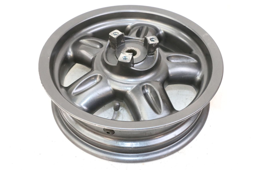 photo de LLANTA TRASERA YAMAHA YP MAJESTY 125 (2007 - 2010) - Zoom sobre los componentes