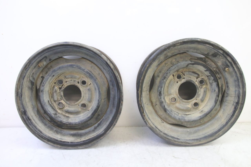 photo de LLANTA TRASERA YAMAHA YFM GRIZZLY 550 (2008 - 2015) - Vista principal