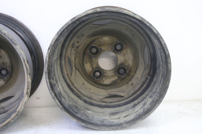 photo de LLANTA TRASERA YAMAHA YFM GRIZZLY 550 (2008 - 2015) - Foto de producto adicional