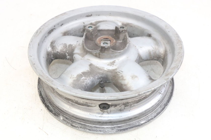 photo de LLANTA TRASERA YAMAHA YP MAJESTY 125 (1998 - 2001) - Detalles de los puntos de fijación