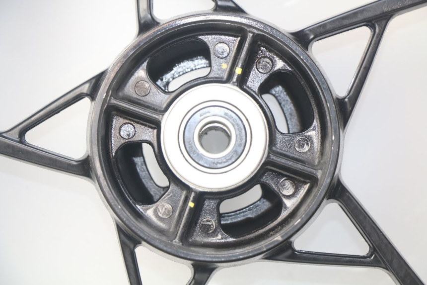 photo de LLANTA TRASERA KAWASAKI Z 650 (2016 - 2019) - Recambio usado revisado