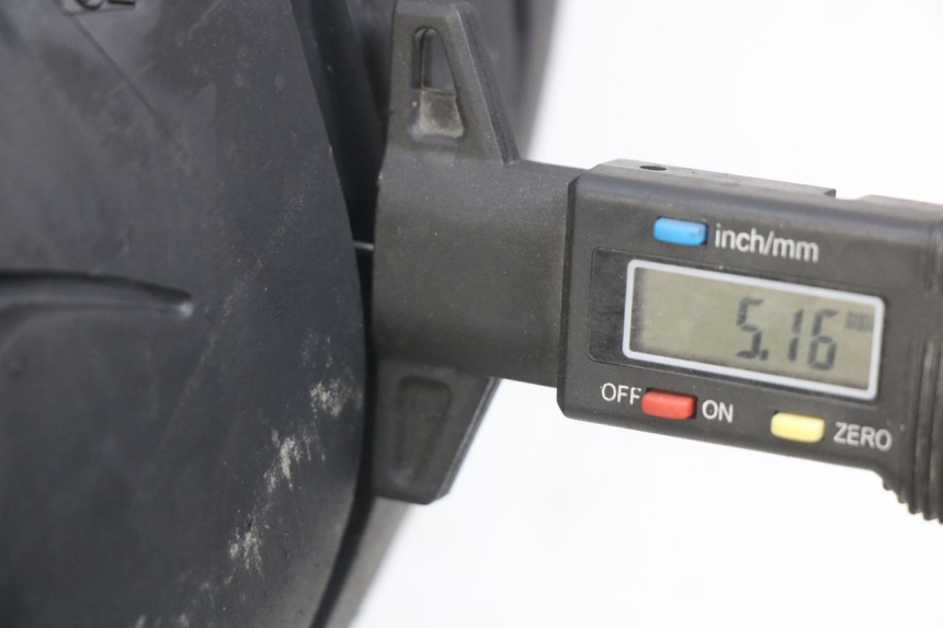 photo de LLANTA TRASERA KAWASAKI Z 750 (2007 - 2013) - Zoom estado de uso