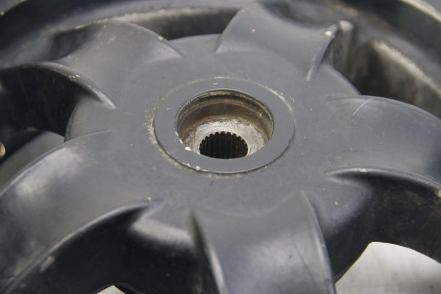 photo de LLANTA TRASERA PIAGGIO ZIP 2T 50 (2009 - 2019) - Inspección visual detallada