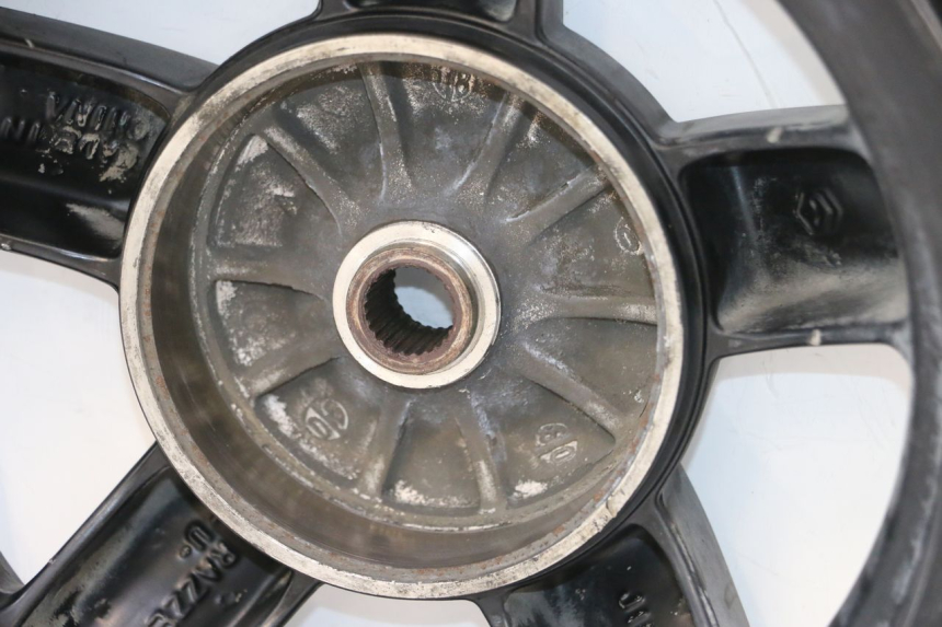 photo de LLANTA TRASERA PIAGGIO ZIP 4T 50 (2018 - 2020) - Marcados y referencias originales