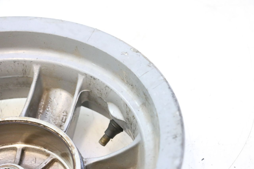 photo de LLANTA TRASERA PIAGGIO ZIP 4T 50 (2006 - 2017) - Detalle de la pieza