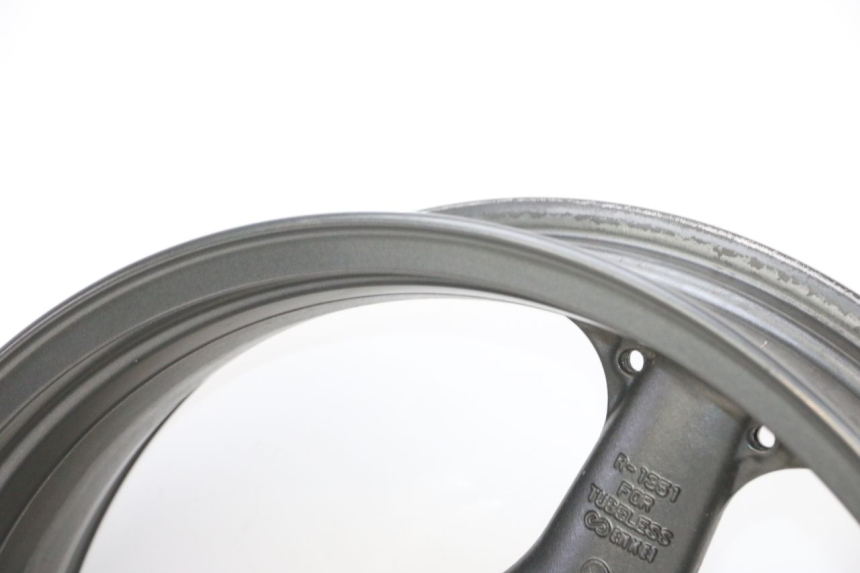 photo de LLANTA TRASERA KAWASAKI ZR 7 750 (1999 - 2004) - Inspección visual detallada