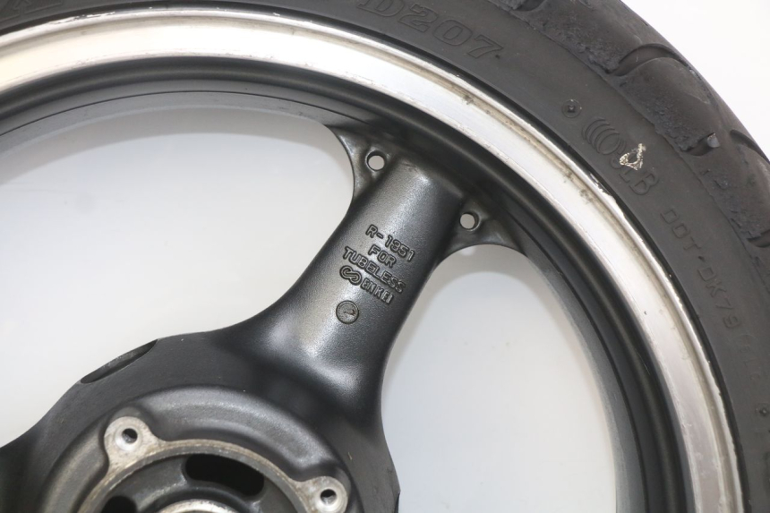 photo de LLANTA TRASERA KAWASAKI ZX-6R ZX6R 600 (1995 - 1997) - Características distintivas