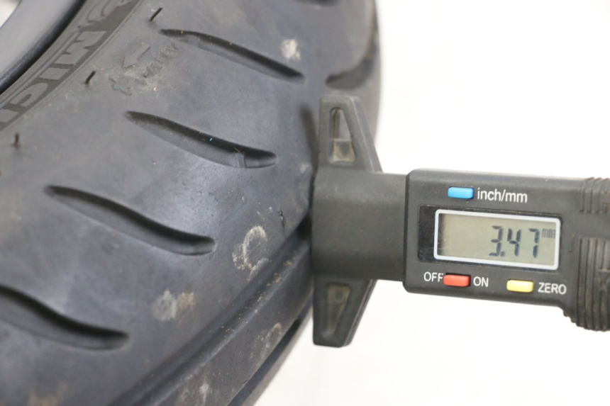 photo de LLANTA DELANTERA YAMAHA AEROX 2T 50 (2013 - 2017) - Detalle de la pieza