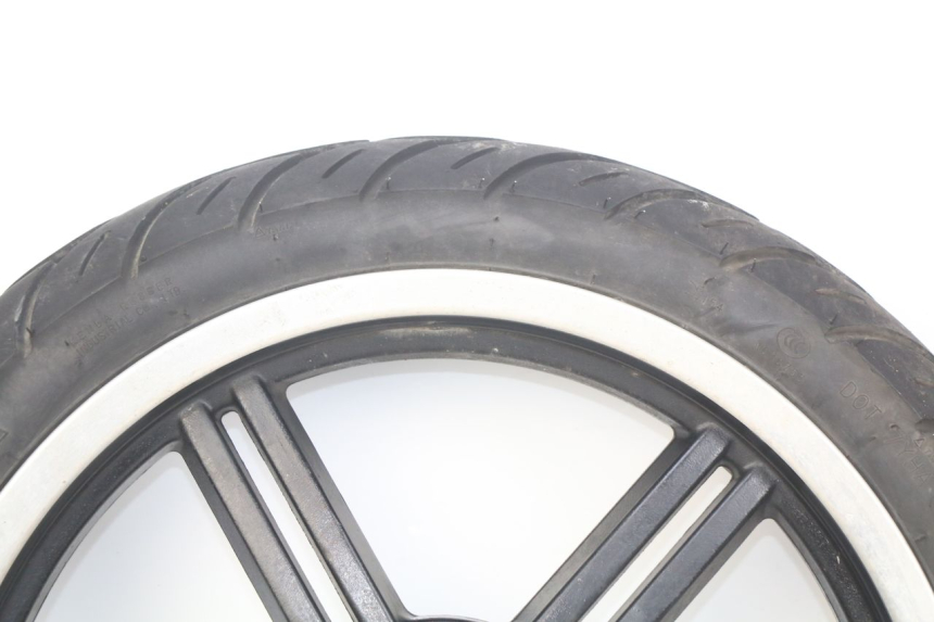 photo de RUEDA DELANTERA KYMCO AGILITY 16+ 4T 50 (2018 - 2023) - Primer plano de alta resolución