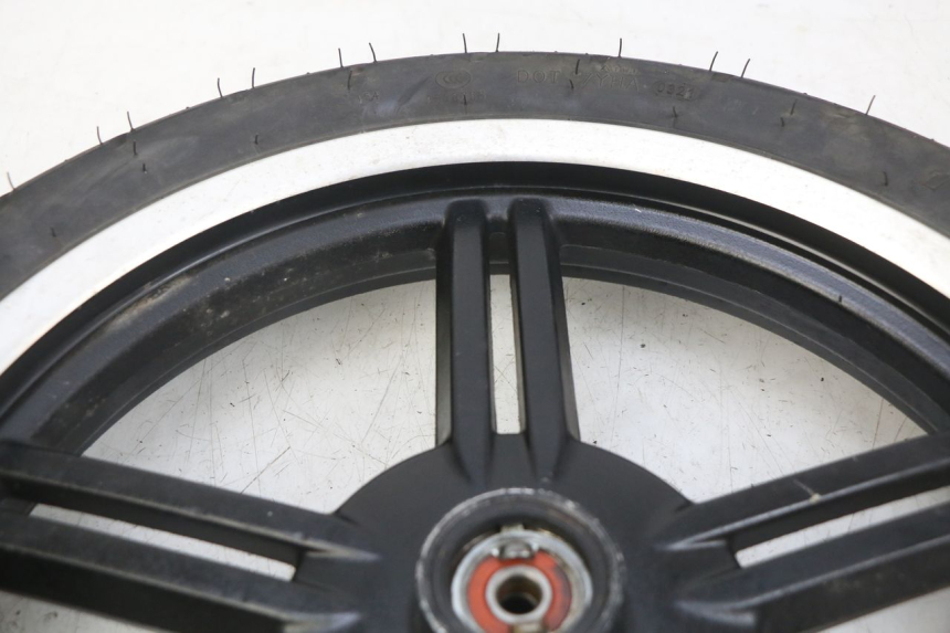 photo de RUEDA DELANTERA KYMCO AGILITY 16+ 4T 50 (2018 - 2023) - Detalles de los puntos de fijación