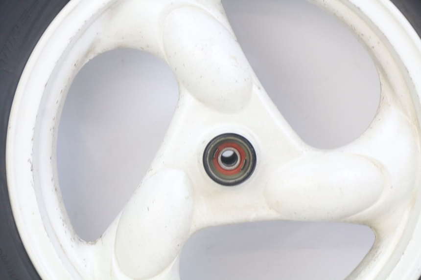 photo de RUEDA DELANTERA KYMCO AGILITY 4T 50 (2005 - 2018) - Otra vista del artículo