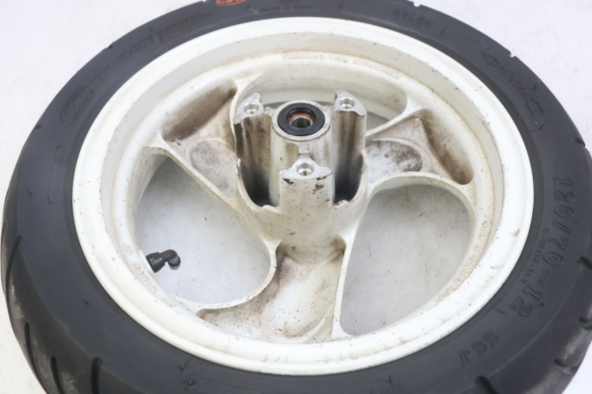 photo de RUEDA DELANTERA KYMCO AGILITY 4T 50 (2005 - 2018) - Zoom estado de uso