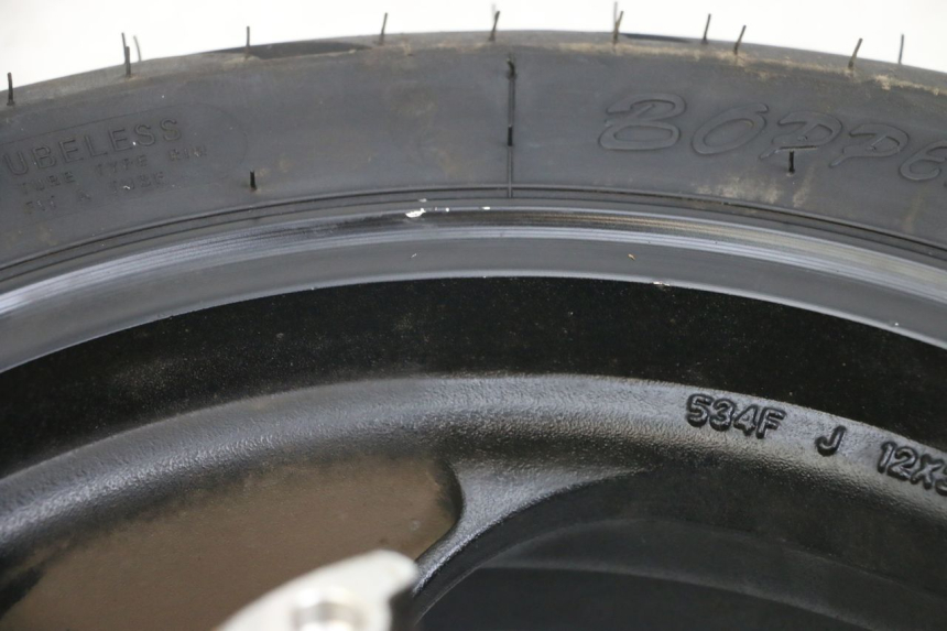 photo de LLANTA DELANTERA KYMCO AGILITY 4T 50 (2018 - 2022) - Zoom estado de uso