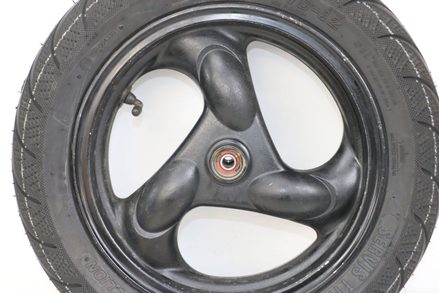 photo de LLANTA DELANTERA KYMCO AGILITY 4T 50 (2018 - 2022) - Características distintivas