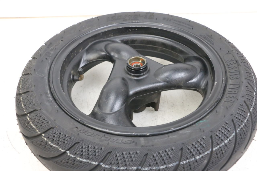 photo de LLANTA DELANTERA KYMCO AGILITY 4T 50 (2018 - 2022) - Detalles de los puntos de fijación