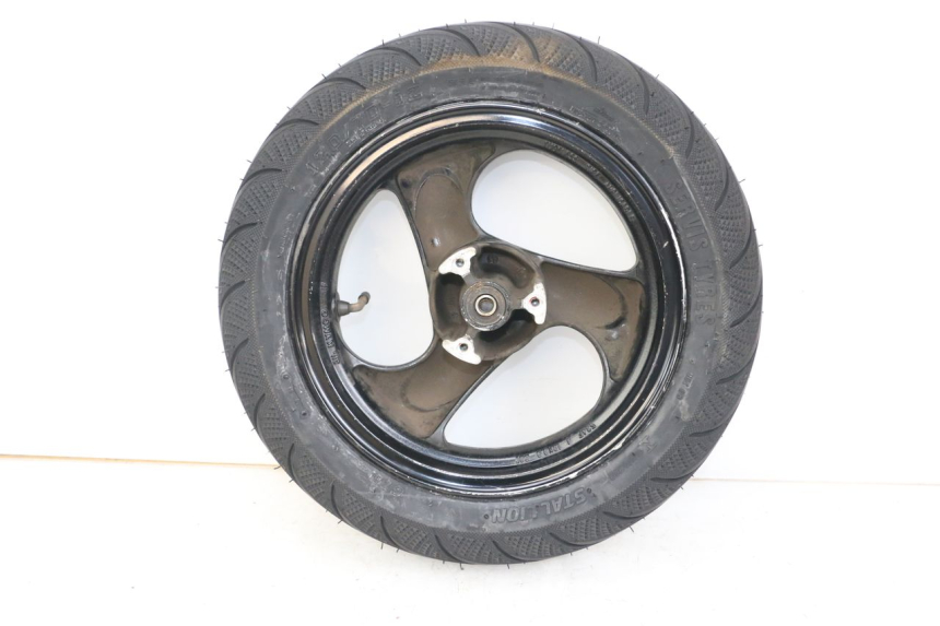 photo de LLANTA DELANTERA KYMCO AGILITY 4T 50 (2018 - 2022) - Estado de la superficie y material