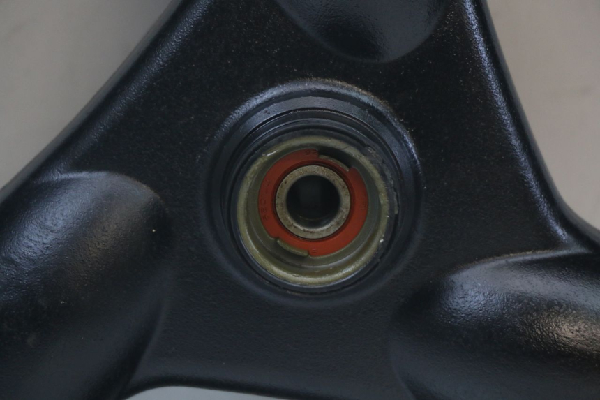 photo de LLANTA DELANTERA KYMCO AGILITY 4T 50 (2018 - 2022) - Primer plano técnico