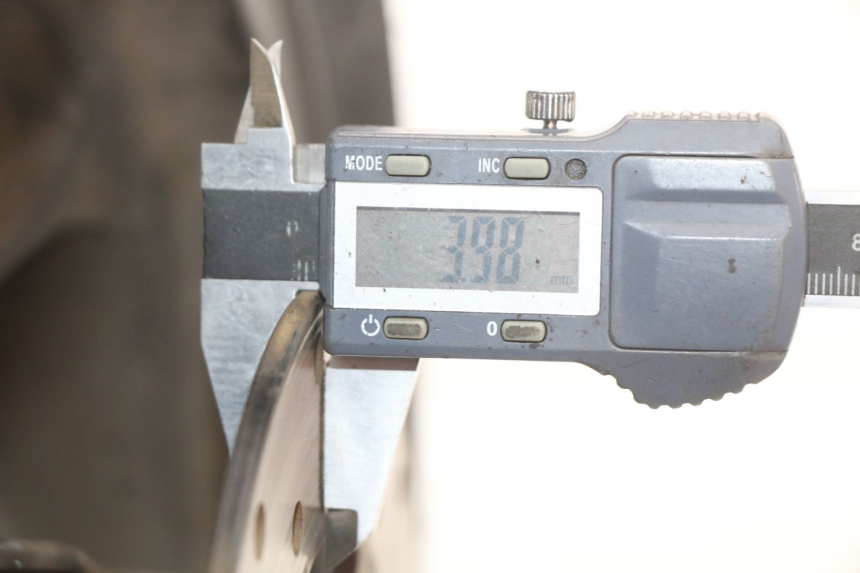 photo de LLANTA DELANTERA  KYMCO AGILITY CARRY 50 (2011 - 2020) - Primer plano técnico