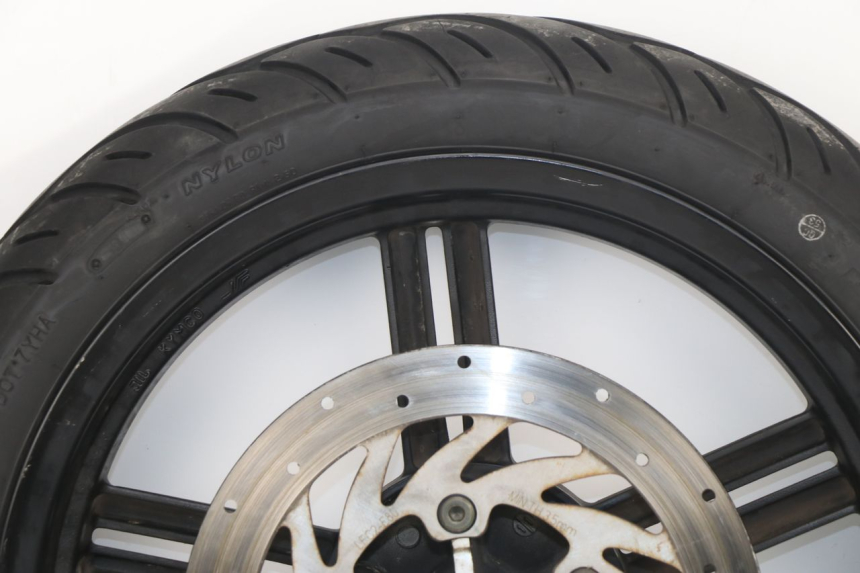 photo de LLANTA DELANTERA  KYMCO AGILITY CITY 50 (2008 - 2016) - Primer plano de alta resolución