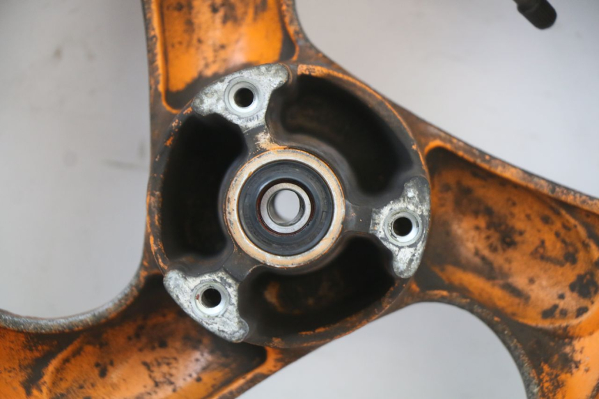 photo de LLANTA DELANTERA  KYMCO AGILITY FR 2T 50 (2012 - 2017) - Estado de la superficie y material