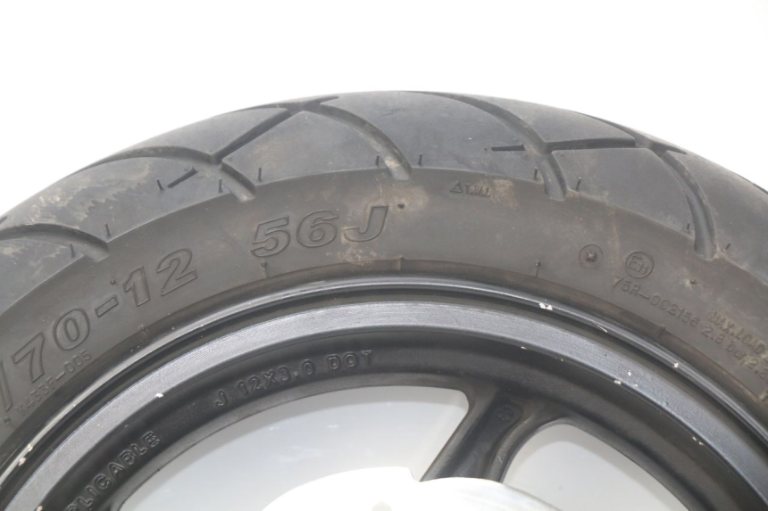 photo de LLANTA DELANTERA KYMCO AGILITY RS 2T 50 (2009 - 2013) - Características distintivas