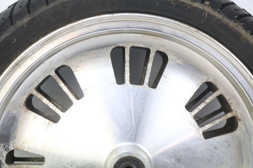 photo de LLANTA DELANTERA ECCITY ARTELEC 670 1 (2013 - 2017) - Primer plano de alta resolución