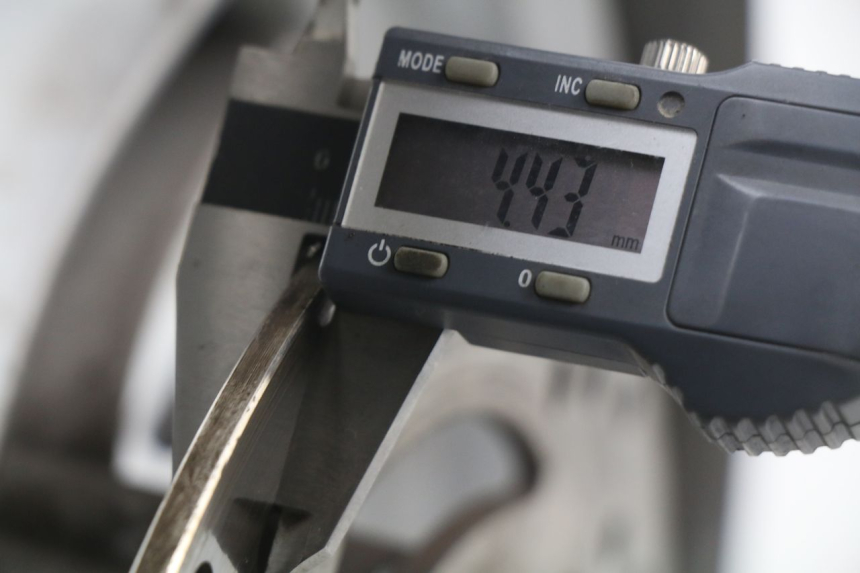 photo de LLANTA DELANTERA  APRILIA ATLANTIC 125 (2003 - 2009) - Detalle de la pieza