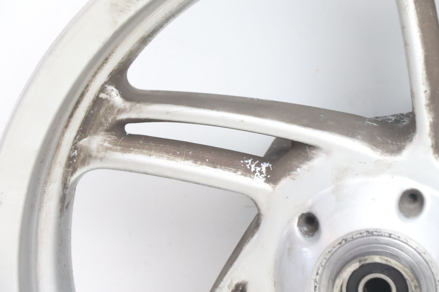 photo de LLANTA DELANTERA  APRILIA ATLANTIC S 125 (2010 - 2013) - Primer plano técnico