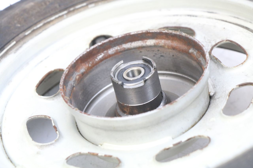 photo de LLANTA DELANTERA TAOTAO BEATBOX 2 50 (2005 - 2017) - Detalle de la pieza