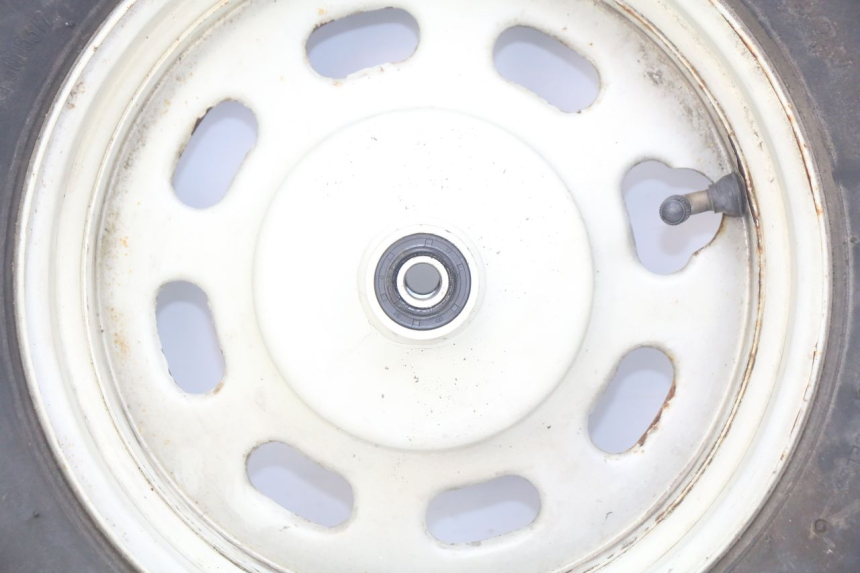 photo de LLANTA DELANTERA TAOTAO BEATBOX 2 50 (2005 - 2017) - Zoom sobre los componentes