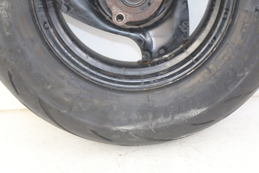 photo de LLANTA DELANTERA PGO BIG MAX 50 (2001 - 2009) - Zoom sobre los componentes