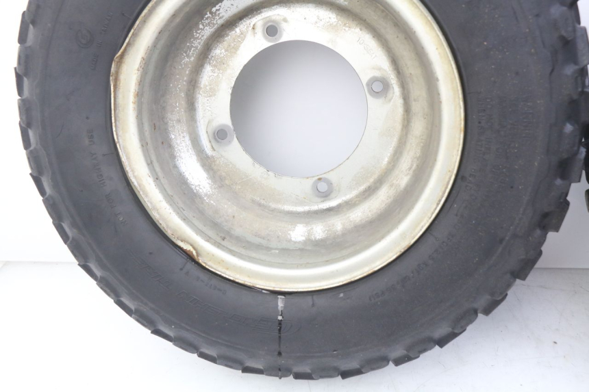 photo de LLANTA DELANTERA YAMAHA BLASTER 200 (2003 - 2007) - Zoom sobre los componentes