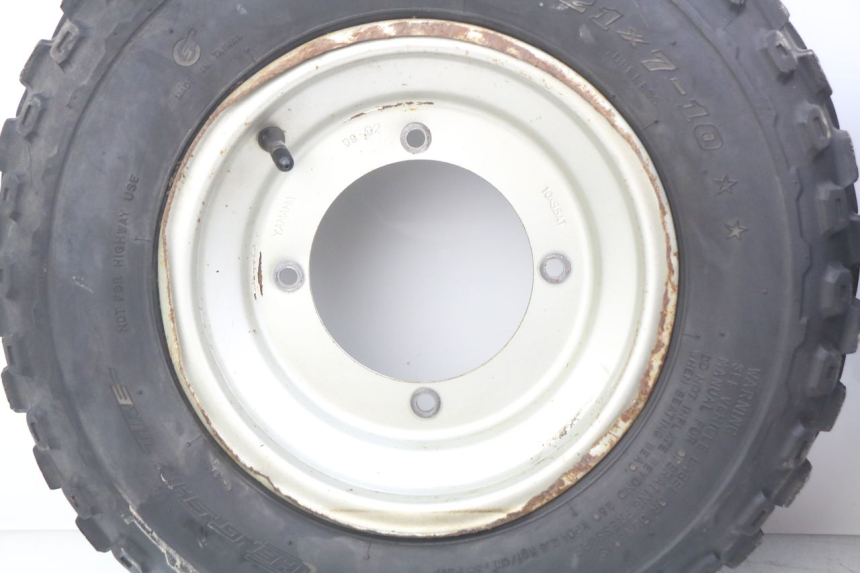 photo de LLANTA DELANTERA YAMAHA BLASTER 200 (2003 - 2007) - Primer plano técnico