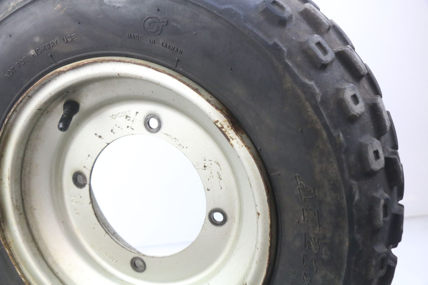 photo de LLANTA DELANTERA YAMAHA BLASTER 200 (2003 - 2007) - Primer plano técnico