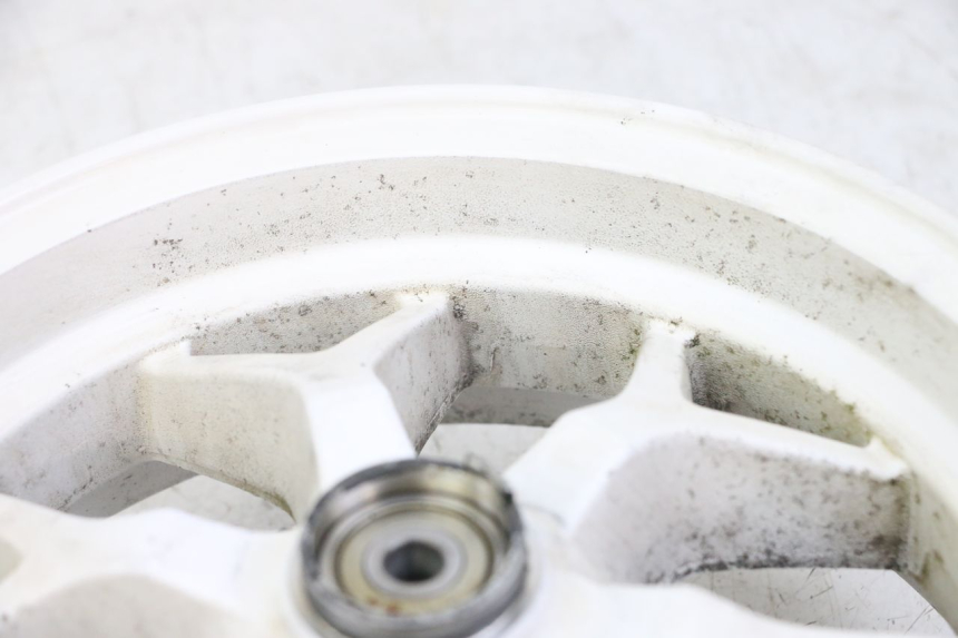 photo de LLANTA DELANTERA  MBK BOOSTER SPIRIT NAKED 50 (2004 - 2017) - Primer plano de alta resolución