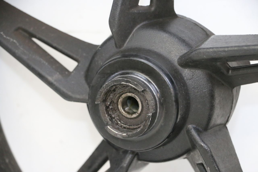 photo de LLANTA DELANTERA  TNT MOTOR BOSTON 4T 50 (2018 - 2025) - Zoom sobre los componentes