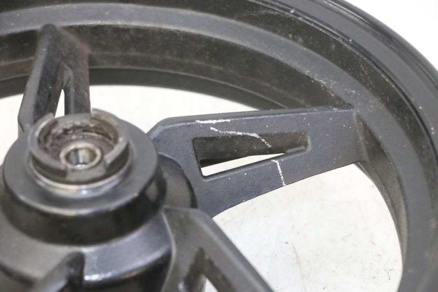 photo de LLANTA DELANTERA  TNT MOTOR BOSTON 4T 50 (2018 - 2025) - Primer plano técnico