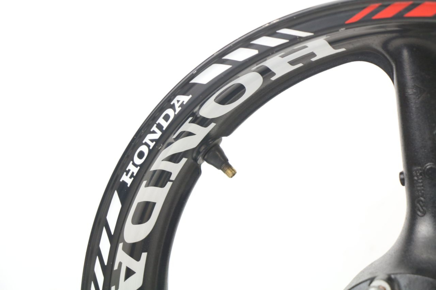 photo de LLANTA DELANTERA  HONDA CBR 929 RR FIREBLADE 900 (2000 - 2001) - Características distintivas