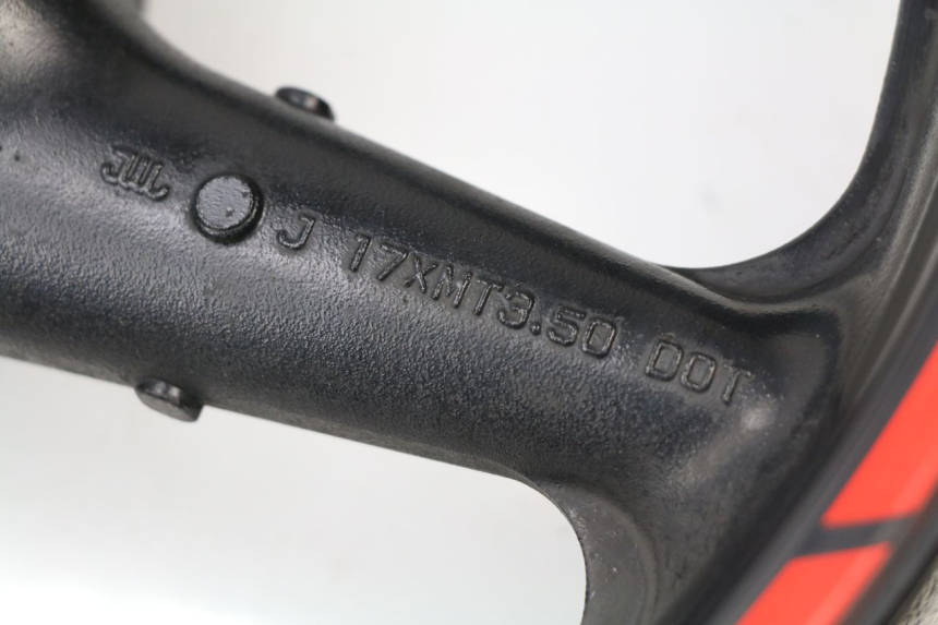 photo de LLANTA DELANTERA  HONDA CBR 929 RR FIREBLADE 900 (2000 - 2001) - Otra perspectiva