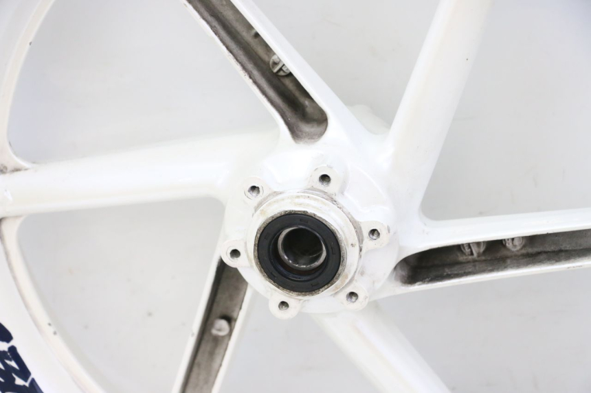 photo de RUEDA DELANTERA HONDA CBR RR FIREBLADE 900 (1992 - 1994) - Otra vista del artículo