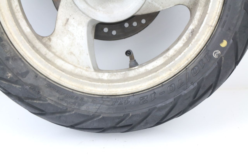 photo de LLANTA DELANTERA  RAZZO CITY 50 (2009 - 2014) - Zoom estado de uso