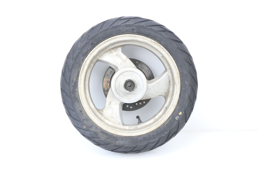 photo de LLANTA DELANTERA  RAZZO CITY 50 (2009 - 2014) - Primer plano técnico