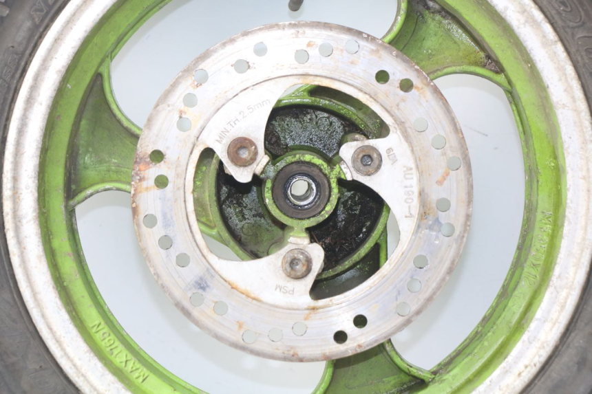 photo de LLANTA DELANTERA  REVATTO CITYONE 50 (2006 - 2008) - Zoom sobre los componentes