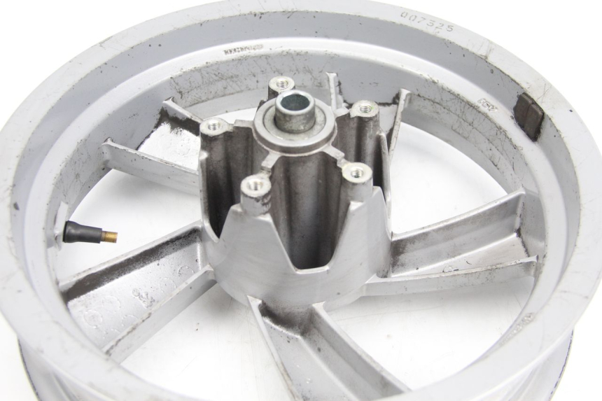 photo de LLANTA DELANTERA PEUGEOT CITYSTAR 50 (2013 - 2017) - Detalles de los puntos de fijación