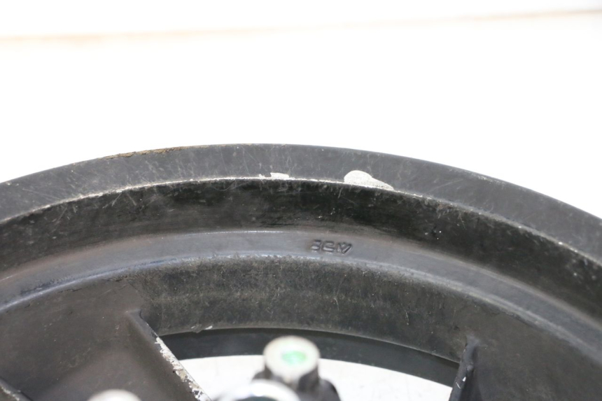 photo de LLANTA DELANTERA PEUGEOT CITYSTAR 50 (2013 - 2017) - Detalles de los puntos de fijación