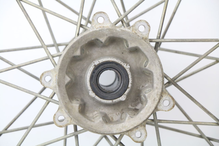 photo de LLANTA DELANTERA  HONDA CR 125 (2000 - 2001) - Primer plano de alta resolución