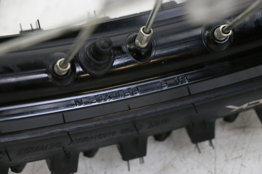 photo de LLANTA DELANTERA  HONDA CRF R 250 (2020 - 2021) - Otra perspectiva