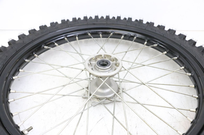 photo de LLANTA DELANTERA  HONDA CRF R 250 (2020 - 2021) - Detalles de los puntos de fijación